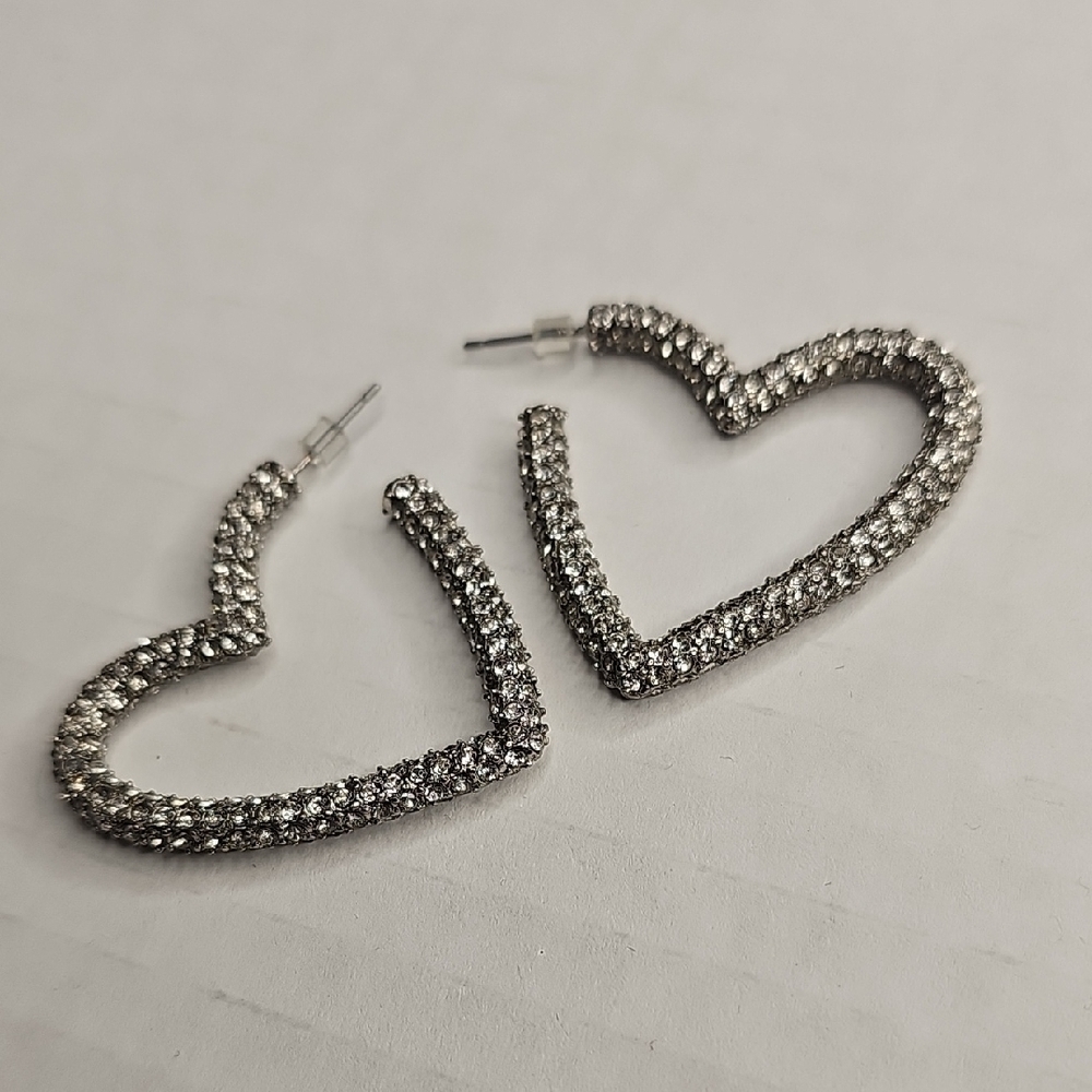 Altar'd State‎ Crystal Heart Shaped Earrings
